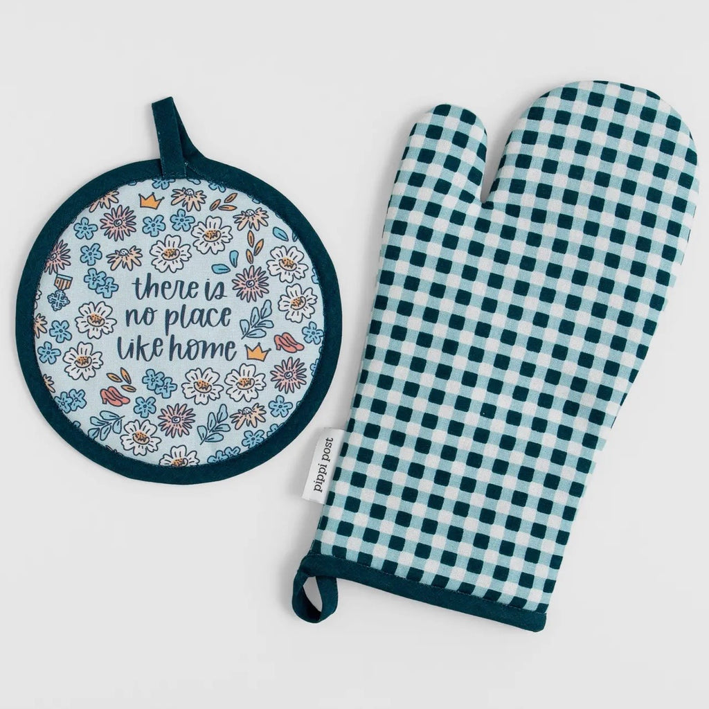 No Place Like Home Kitchen Mitt Set $24