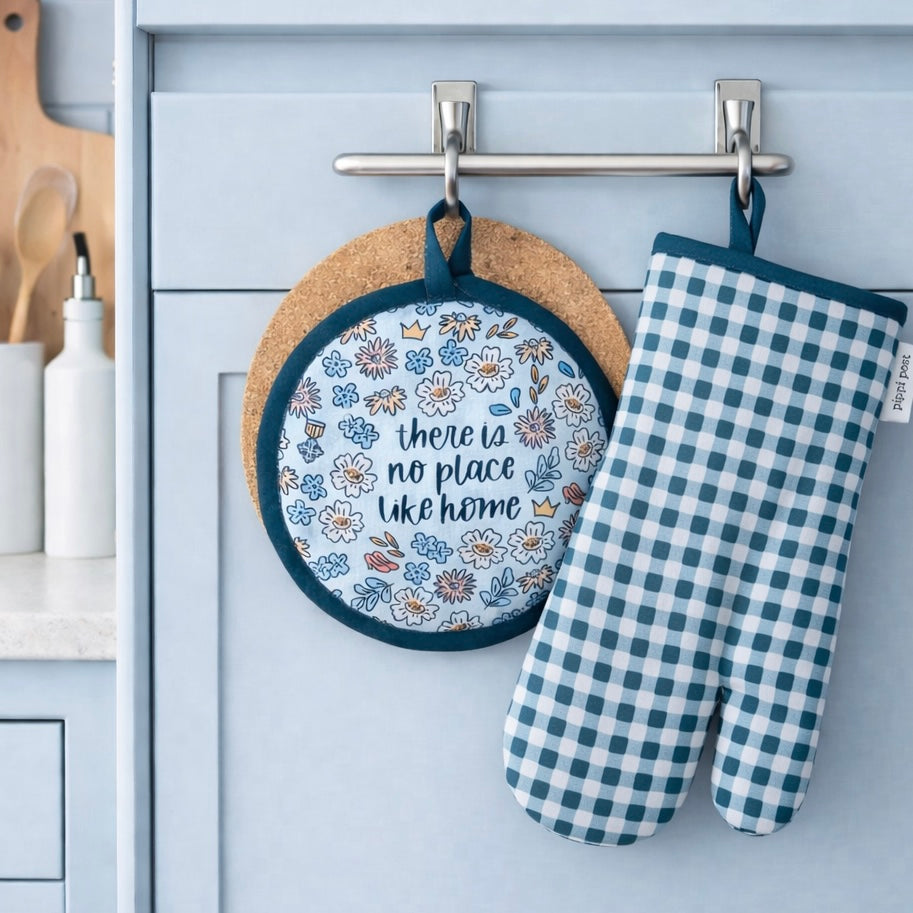 No Place Like Home Kitchen Mitt Set $24