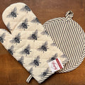 Black & White Bee Kitchen Set $26